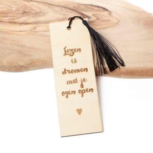 Houten boekenlegger met quote, origineel bedankcadeau voor juf