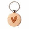 sleutelhanger-hart-hout-houten-cadeau-persoonlijk-afscheidscadeau-juf-leidster-schooljaar